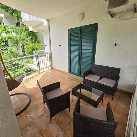 Roman Garden Apartment ริซาน ภายนอก รูปภาพ