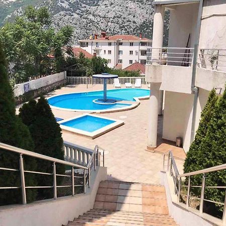 Roman Garden Apartment ริซาน ภายนอก รูปภาพ