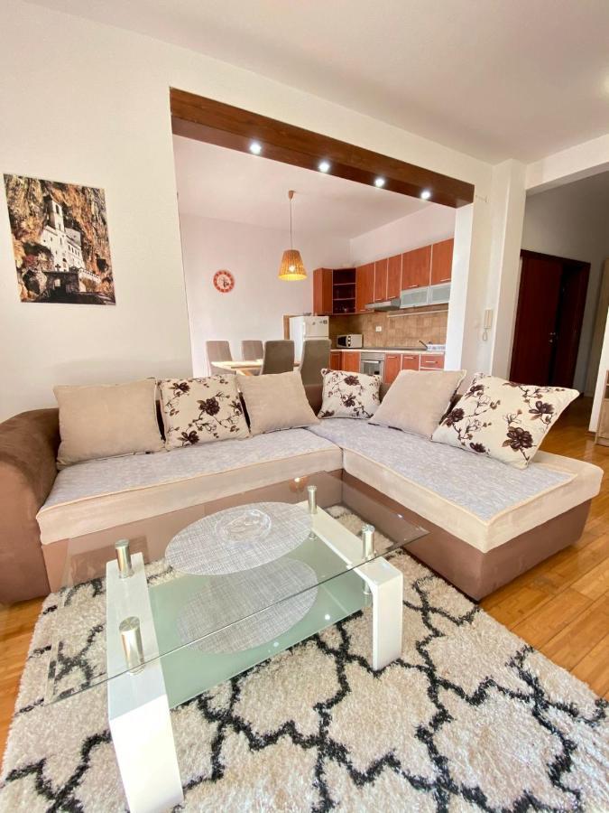 Roman Garden Apartment ริซาน ภายนอก รูปภาพ