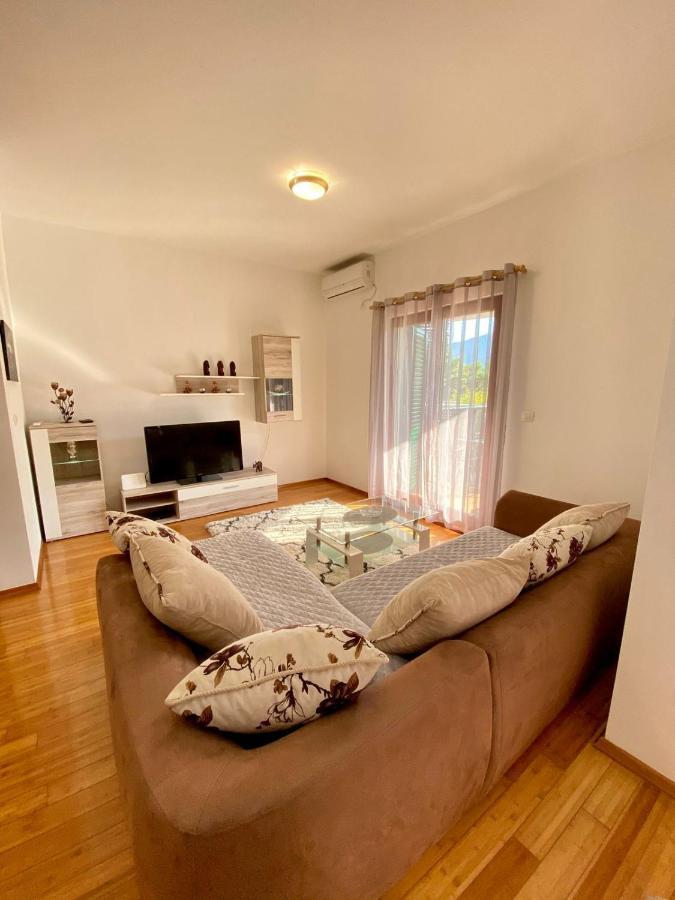 Roman Garden Apartment ริซาน ภายนอก รูปภาพ