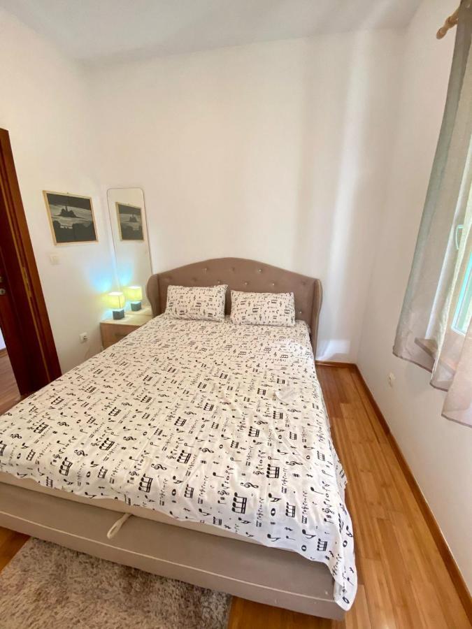 Roman Garden Apartment ริซาน ภายนอก รูปภาพ