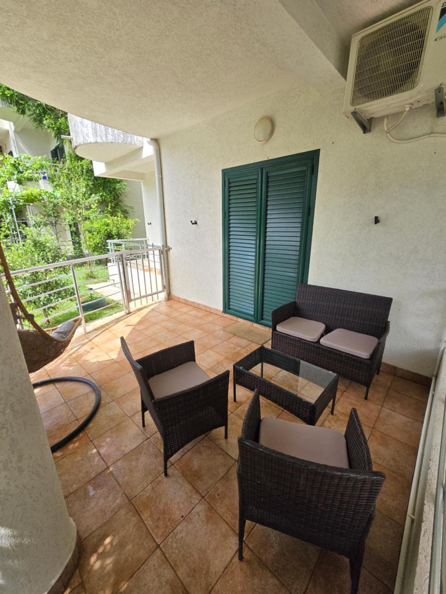 Roman Garden Apartment ริซาน ภายนอก รูปภาพ