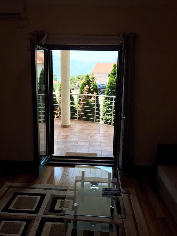 Roman Garden Apartment ริซาน ภายนอก รูปภาพ